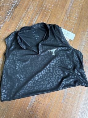 Nike Women’s Black Sleeveless Dri-FIT Tank with Subtle Leopard Print